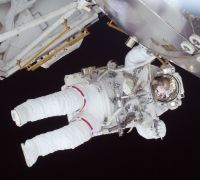 Vide spatial et astronautes